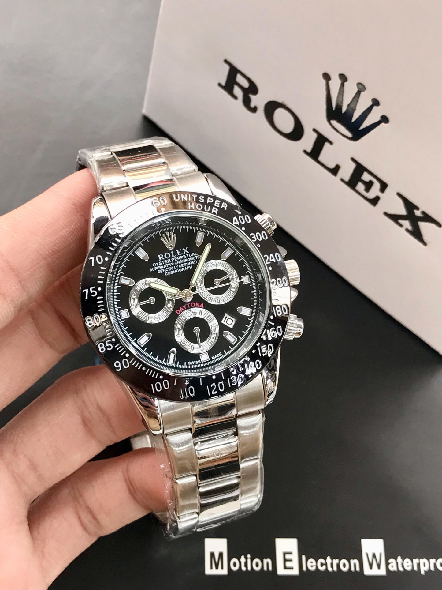 Rolex Daytona Rotating Bezel Quartz Machine | Quartz Chronograph Movement Silver Stainless Steel Strap Watch With Master Lock For Men ( Without Box ) - Silver Black Dial