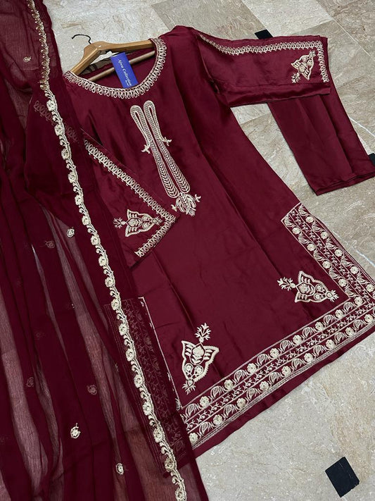 3 Pcs Women's Stitched Embroidered Suit